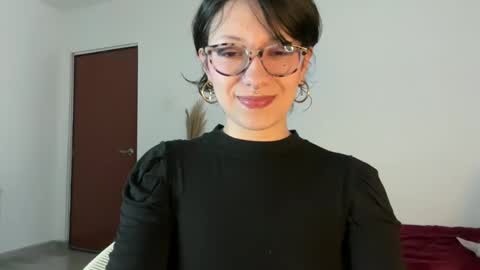 Snapshot of trinitysecrets chatting on September 2025 08:09:01 PM trinitysecrets online show from September 2025 08:09:01 PM