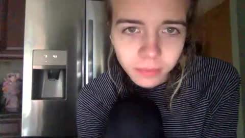 trippybb222 online show from October 2025 04:30:02 PM