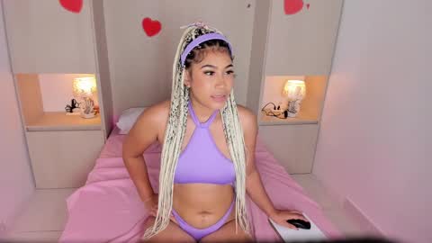 Snapshot of trishamoon chatting on February 2025 04:04:01 AM TRISHA online show from February 2025 04:04:01 AM