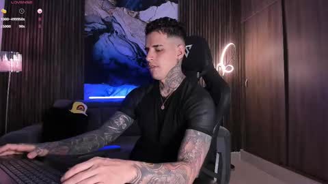 Snapshot of trisstan_ chatting on September 2025 06:01:02 PM Alexander online show from September 2025 06:01:02 PM