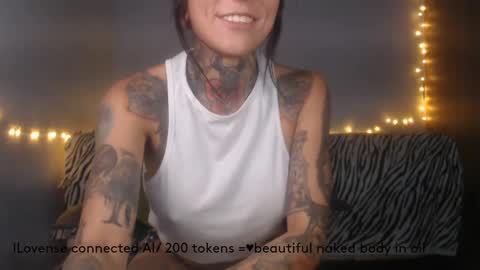 Snapshot of tristan_fantasycam22 chatting on December 2024 11:25:01 PM Tristan And Samara online show from December 2024 11:25:01 PM