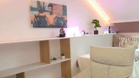 Trystan Grey online show from February 2026 07:15:01 AM