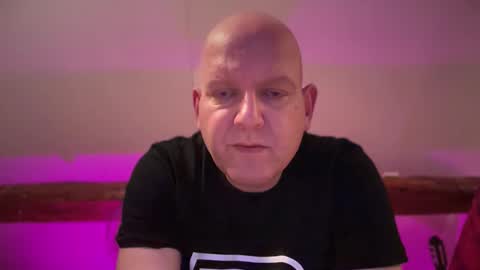 Triton online show from September 2025 02:06:02 AM