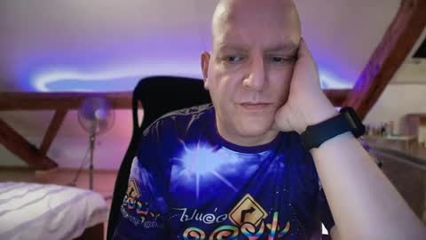 Triton online show from May 2026 02:41:01 AM