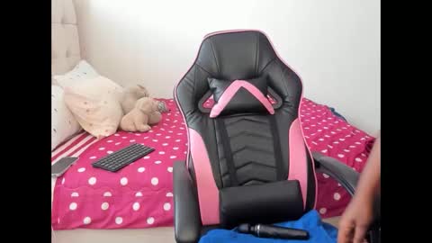 Snapshot of trizzytariaa chatting on February 2025 11:21:01 AM Taria online show from February 2025 11:21:01 AM