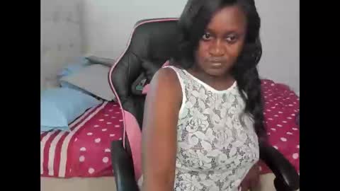 Snapshot of trizzytariaa chatting on March 2025 01:48:01 PM Taria online show from March 2025 01:48:01 PM