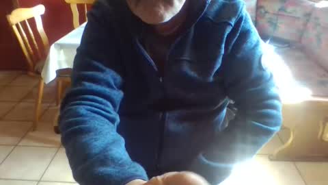 trobelle online show from April 2026 10:25:01 AM