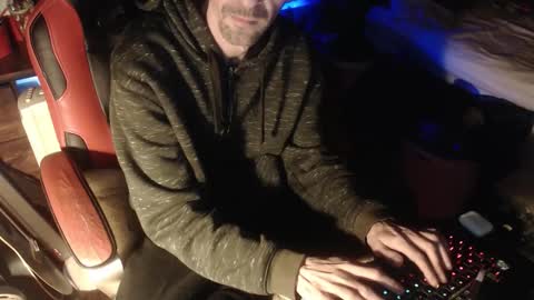 trooper0690 online show from November 2025 05:13:01 PM