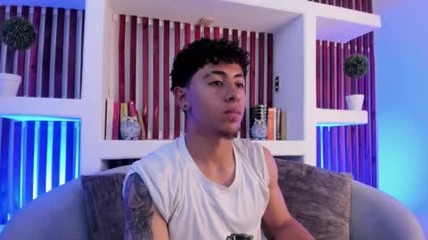Troy  online show from September 2025 07:58:01 PM