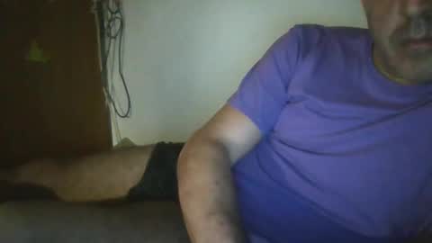 Snapshot of troyanobilbo chatting on January 2025 03:54:02 AM troyanobilbo online show from January 2025 03:54:02 AM