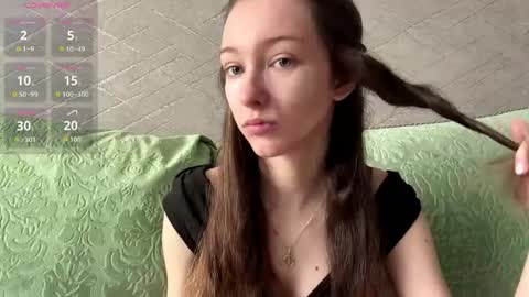 Hello Viola here   Help me to make 50 thumbs up 333 online show from April 2026 10:03:02 AM