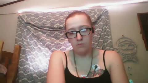 Snapshot of truckerswifetobe chatting on February 2025 02:32:01 PM TruckersWifeToBe online show from February 2025 02:32:01 PM