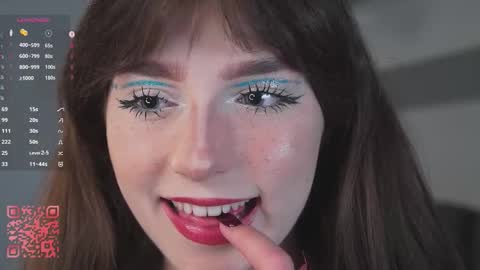 Grace online show from October 2025 07:20:01 PM