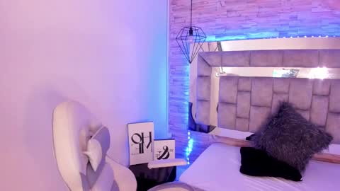 Snapshot of truelove_art chatting on December 2024 11:40:01 AM online show from December 2024 11:40:01 AM