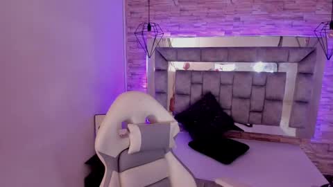 Snapshot of truelove_art chatting on January 2025 02:53:02 PM online show from January 2025 02:53:02 PM