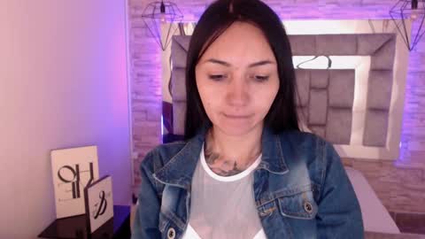 Snapshot of truelove_art chatting on February 2025 11:55:01 AM online show from February 2025 11:55:01 AM