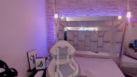 Snapshot of truelove_art chatting on March 2025 12:04:02 PM online show from March 2025 12:04:02 PM
