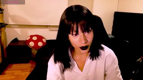 Snapshot of tryp666 chatting on November 2025 05:42:02 AM Cait online show from November 2025 05:42:02 AM