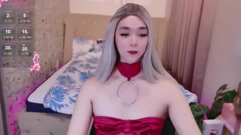 ts_yoshi_ online show from November 2025 06:44:01 AM