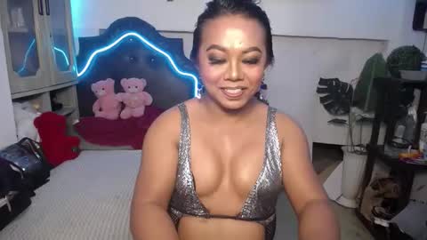 tsamandaxxx online show from December 2024 05:22:01 PM