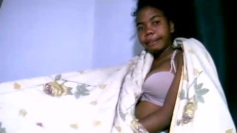 tsaralaza online show from October 2025 02:21:02 AM