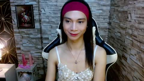 Tina online show from December 2024 07:33:01 PM