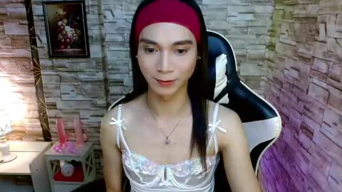 Tina online show from February 2025 06:13:02 PM
