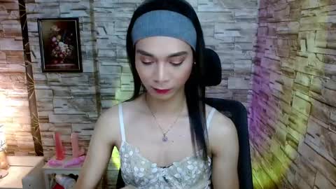 Tina online show from March 2025 08:11:02 PM
