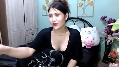 SHENA  online show from January 2025 09:43:01 PM