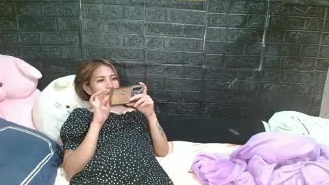 Snapshot of tsempress chatting on June 2026 05:36:01 PM SHENA online show from June 2026 05:36:01 PM