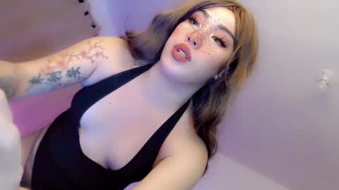 Julian online show from December 2024 06:09:01 PM