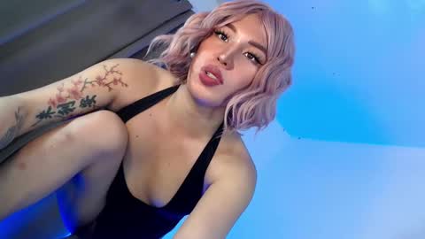 Julian online show from February 2025 06:47:02 PM