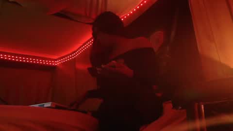 TsNitra online show from December 2024 09:39:02 AM