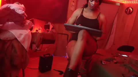 TsNitra online show from February 2025 01:53:02 PM