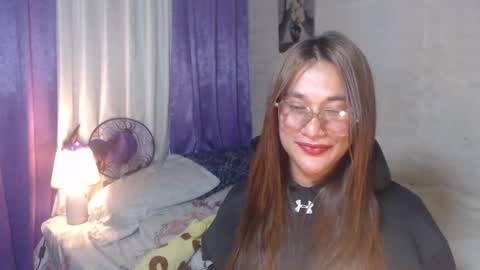 Snapshot of tspam19 chatting on October 2025 10:09:01 PM PAM online show from October 2025 10:09:01 PM