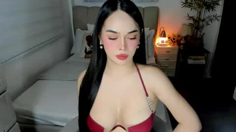 Snapshot of tspearlofasia chatting on July 2026 01:35:02 PM Graciella online show from July 2026 01:35:02 PM