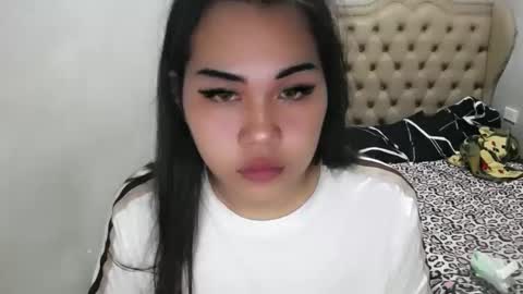Snapshot of tsscarlett_xx chatting on December 2024 03:29:02 AM jayvie online show from December 2024 03:29:02 AM