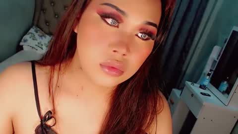 Snapshot of tsscarlett_xx chatting on February 2025 07:59:01 PM jayvie online show from February 2025 07:59:01 PM