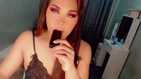 Snapshot of tsscarlett_xx chatting on February 2025 08:49:01 AM jayvie online show from February 2025 08:49:01 AM