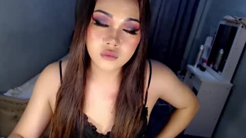 Snapshot of tsscarlett_xx chatting on February 2025 01:09:02 AM jayvie online show from February 2025 01:09:02 AM