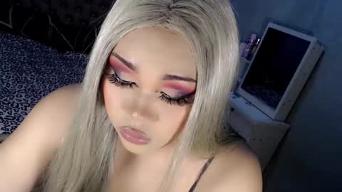 Snapshot of tsscarlett_xx chatting on September 2025 06:43:02 PM jayvie online show from September 2025 06:43:02 PM