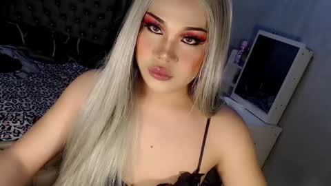 Snapshot of tsscarlett_xx chatting on September 2025 07:39:02 PM jayvie online show from September 2025 07:39:02 PM