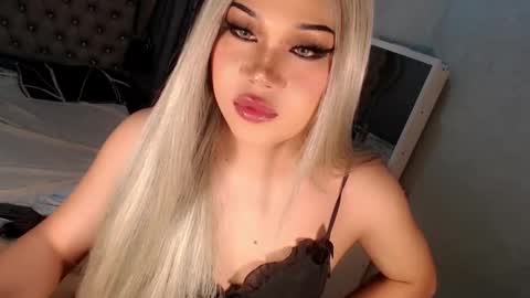 Snapshot of tsscarlett_xx chatting on November 2025 12:22:02 AM jayvie online show from November 2025 12:22:02 AM