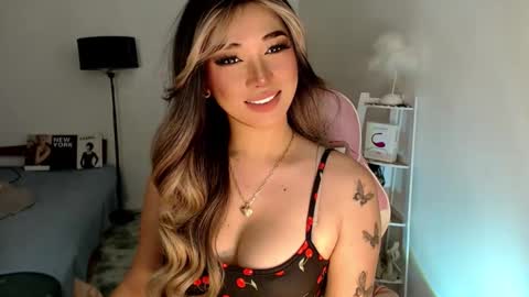 MARIA online show from November 2025 10:45:02 PM