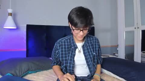 Snapshot of tsuki_maru chatting on October 2025 08:04:01 PM Maru online show from October 2025 08:04:01 PM