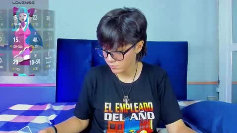 Snapshot of tsuki_maru chatting on November 2025 08:22:02 PM Maru online show from November 2025 08:22:02 PM