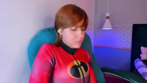 Snapshot of tsuki_maru chatting on July 2026 04:25:02 PM Maru online show from July 2026 04:25:02 PM