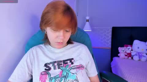 Snapshot of tsuki_maru chatting on July 2026 09:51:01 PM Maru online show from July 2026 09:51:01 PM