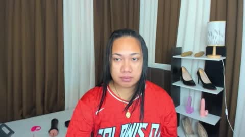 Snapshot of tsuncutkaren chatting on September 2025 11:23:02 AM Karen Oquio online show from September 2025 11:23:02 AM