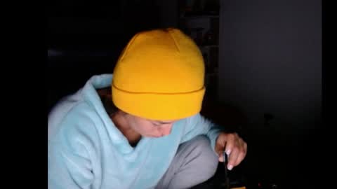 tucomplic69 online show from April 2026 07:01:01 AM